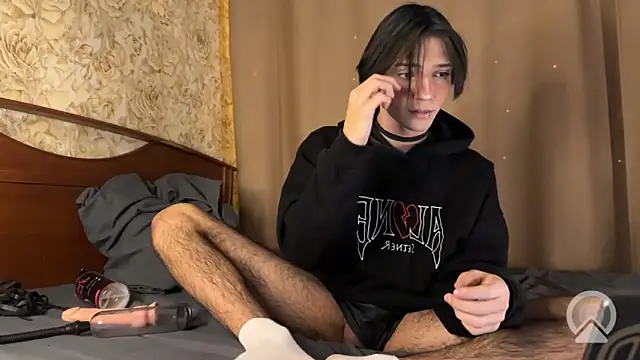 NikGive online show from February 2, 2026, 4:38 pm