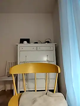 sinBud452 online show from October 4, 2025, 6:11 am