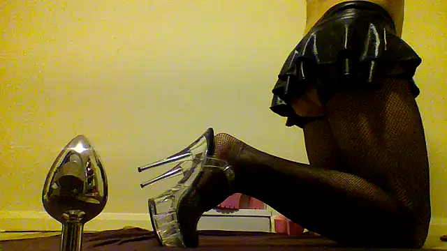 Snapshot of unforgettable_dirty_slut chatting on October 28, 2025, 8:55 pm unforgettable dirty slut online show from October 28, 2025, 8:55 pm