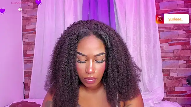 Brandy brown  online show from February 11, 2026, 11:32 pm