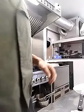 hotmen83 online show from October 14, 2025, 7:20 am