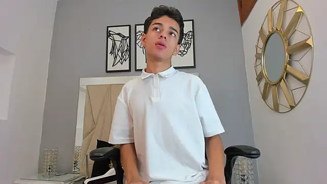 owen  johnson online show from September 28, 2025, 11:48 am