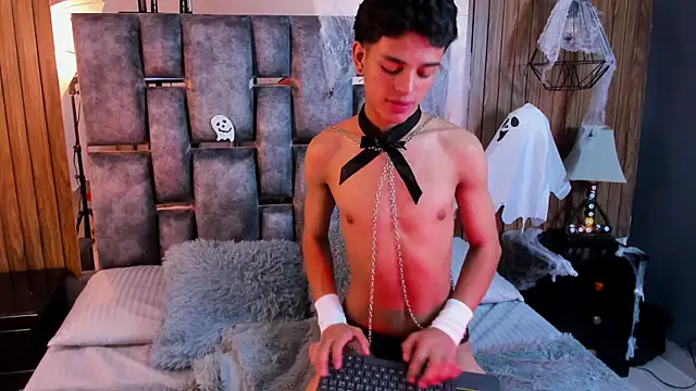 owen  johnson online show from October 28, 2025, 11:58 am