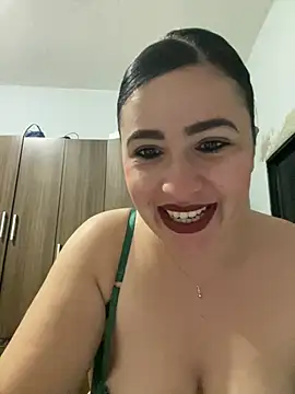Snapshot of IvettSt_ chatting on July 18, 2026, 4:49 am IvettSt online show from July 18, 2026, 4:49 am