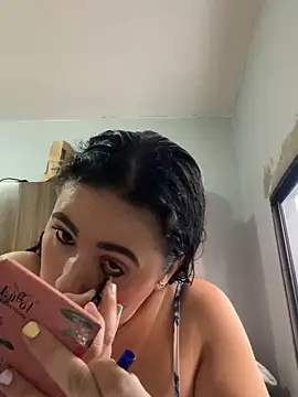 Snapshot of IvettSt_ chatting on July 29, 2026, 7:34 pm IvettSt online show from July 29, 2026, 7:34 pm
