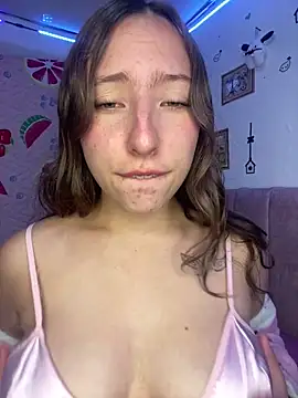 Tiara 19 online show from October 1, 2025, 11:00 pm