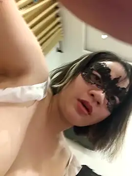 Jess-Thuy online show from March 10, 2026, 3:55 am