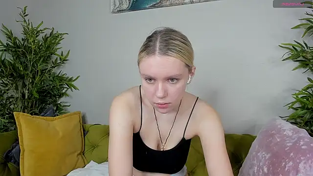 Casey Miller online show from October 4, 2025, 1:25 am