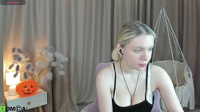 Casey Miller online show from November 1, 2025, 1:29 am