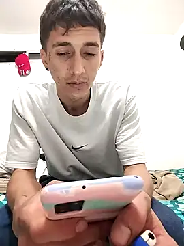 Carlos11123 online show from October 15, 2025, 3:17 am