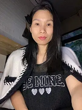 MinHiNi online show from December 5, 2025, 6:55 am