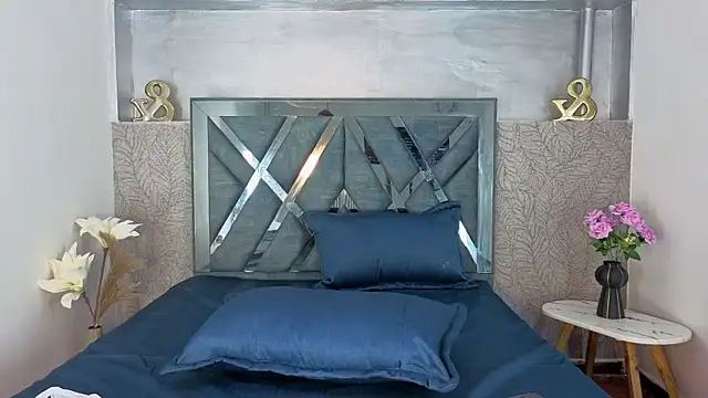  DantFox  online show from December 2, 2025, 8:26 pm