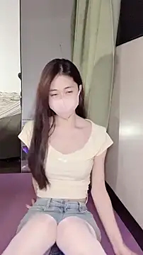 Ninii-b online show from September 24, 2025, 1:03 pm