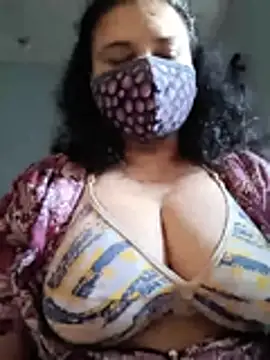 Snapshot of Tamil_Sivani chatting on August 6, 2026, 3:19 am Tamil Sivani online show from August 6, 2026, 3:19 am