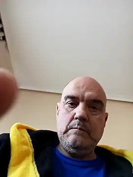 Snapshot of geli45 chatting on October 10, 2025, 12:48 pm geli45 online show from October 10, 2025, 12:48 pm