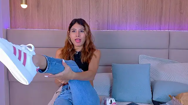 ZoehAngel online show from March 8, 2026, 1:48 pm