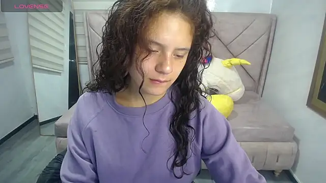 Snapshot of Velvet_Moon_V chatting on September 16, 2025, 1:01 pm Velvet Moon V online show from September 16, 2025, 1:01 pm