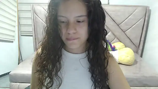 Snapshot of Velvet_Moon_V chatting on September 22, 2025, 1:02 pm Velvet Moon V online show from September 22, 2025, 1:02 pm