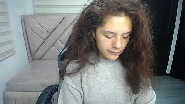 Snapshot of Velvet_Moon_V chatting on October 10, 2025, 1:10 pm Velvet Moon V online show from October 10, 2025, 1:10 pm