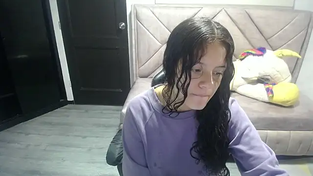 Snapshot of Velvet_Moon_V chatting on October 16, 2025, 1:23 pm Velvet Moon V online show from October 16, 2025, 1:23 pm