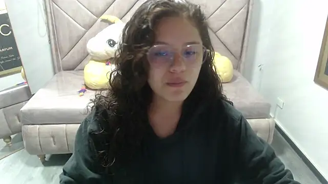 Snapshot of Velvet_Moon_V chatting on October 29, 2025, 1:13 pm Velvet Moon V online show from October 29, 2025, 1:13 pm