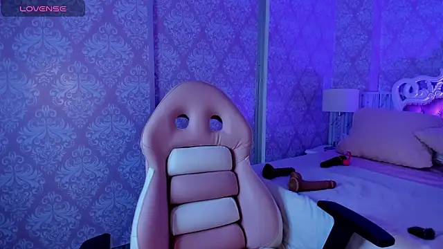 Snapshot of Lhea_Foxx chatting on October 1, 2025, 2:39 am Lhea Foxx online show from October 1, 2025, 2:39 am