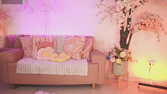 JadeSummerr online show from November 14, 2025, 11:42 am