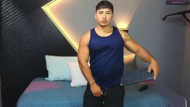 Horny nick18 online show from February 20, 2026, 12:16 pm