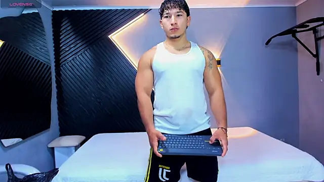 Horny nick18 online show from May 6, 2026, 11:37 am