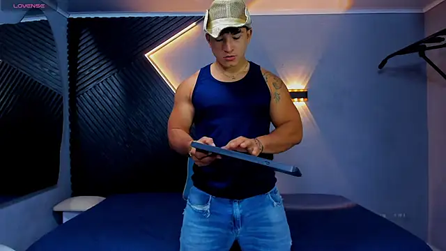 Horny nick18 online show from June 8, 2026, 1:00 pm
