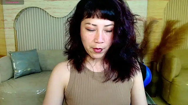 valentina r  online show from February 7, 2026, 3:10 am