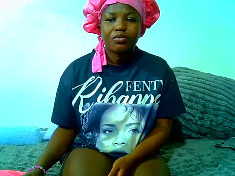 SweetHoney21  online show from June 2, 2026, 7:43 am