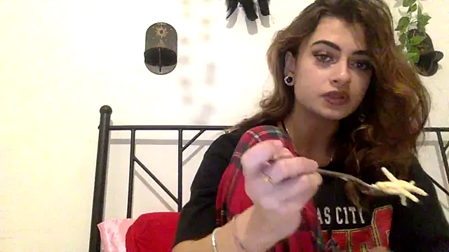 piccolaflo online show from February 9, 2026, 5:17 pm