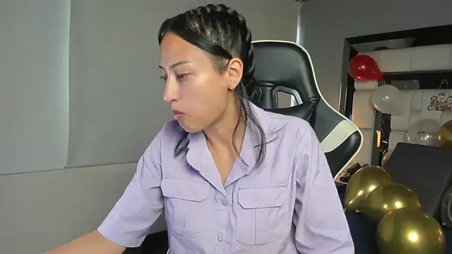 Adhara7 online show from December 17, 2025, 9:10 pm