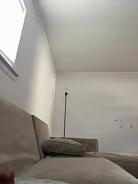 PrettyBabriexox online show from December 1, 2025, 3:39 pm