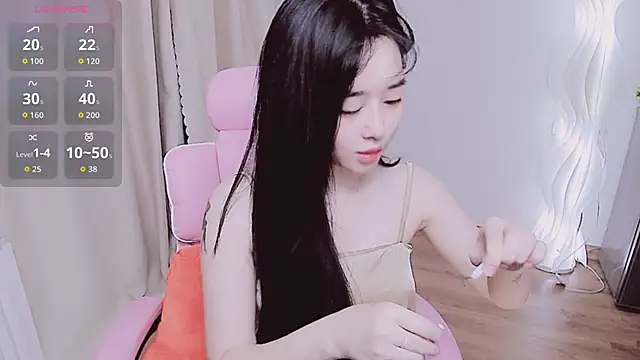 Snapshot of Miu-999 chatting on October 31, 2025, 2:12 am Miu-999 online show from October 31, 2025, 2:12 am