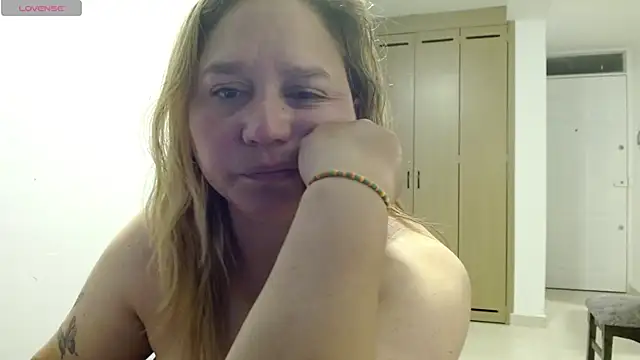haashkyo online show from April 28, 2026, 3:44 am