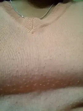 babyjunee12 online show from April 13, 2026, 3:17 pm