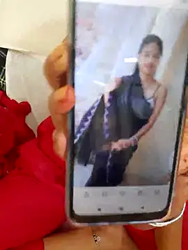 Snapshot of Naira-Tripathi chatting on September 22, 2025, 5:20 am Naira-Tripathi online show from September 22, 2025, 5:20 am