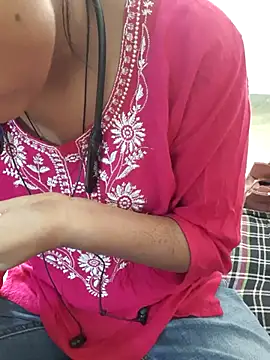 Snapshot of Naira-Tripathi chatting on October 26, 2025, 5:13 am Naira-Tripathi online show from October 26, 2025, 5:13 am