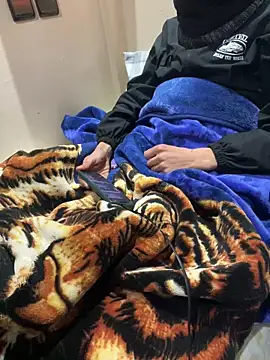 Yasar-Xxxl online show from February 20, 2026, 2:19 am