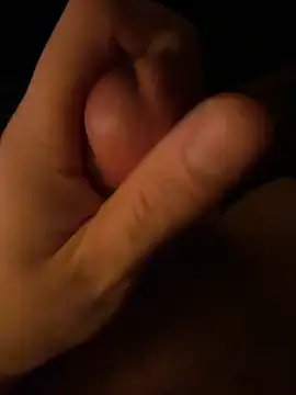 Longschlong00 online show from February 5, 2026, 9:41 pm