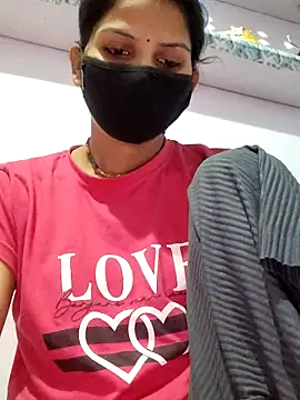 poojam93 online show from November 4, 2025, 1:38 am