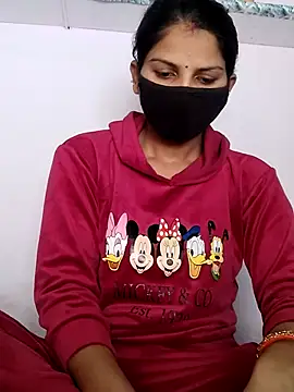 poojam93 online show from November 25, 2025, 4:01 am