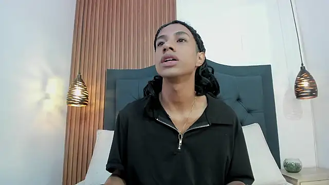 Johan gz  online show from May 4, 2026, 11:39 am