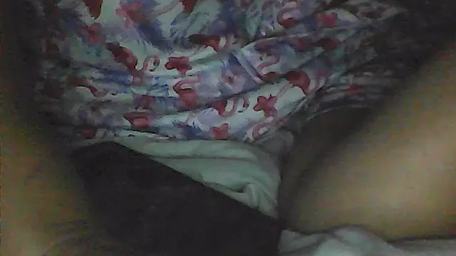 Snapshot of sarahkat86 chatting on April 8, 2026, 11:27 pm sarahkat86 online show from April 8, 2026, 11:27 pm
