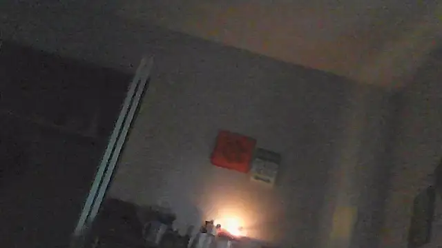 Snapshot of sarahkat86 chatting on April 27, 2026, 11:36 pm sarahkat86 online show from April 27, 2026, 11:36 pm
