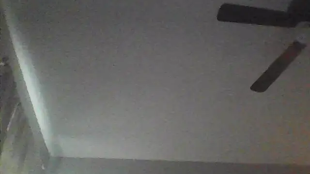 sarahkat86 online show from May 12, 2026, 9:45 pm