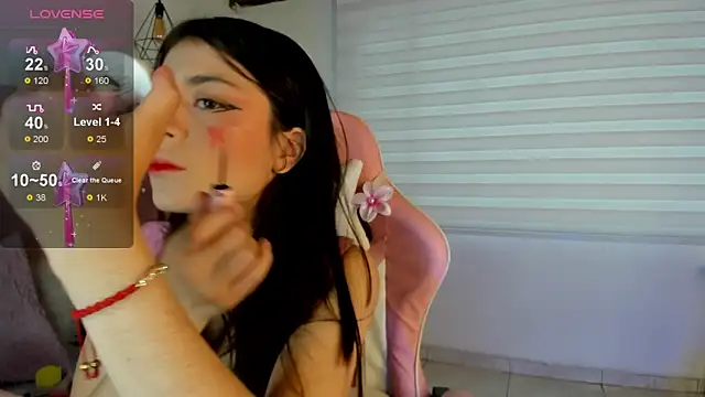 Snapshot of Jade_rey_ chatting on October 6, 2025, 8:28 pm Jade rey  online show from October 6, 2025, 8:28 pm