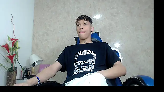 Snapshot of AustinPrice chatting on September 15, 2025, 2:17 pm AustinPrice online show from September 15, 2025, 2:17 pm